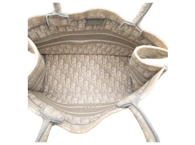 Autre Marque Bolso Book Tote Dior Gray Medium de lona bordada Oblique Castaño - vista 4