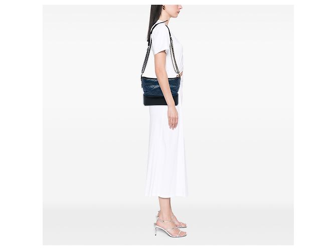 Chanel Blue Medium Bicolor Quilted Aged Calfskin Gabrielle Hobo Blau Marineblau - Ansicht 5