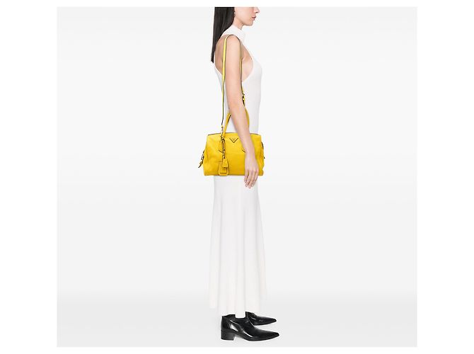 Bolsa Prada Yellow Vitello Daino Zip Top Satchel Amarelo - vista 6