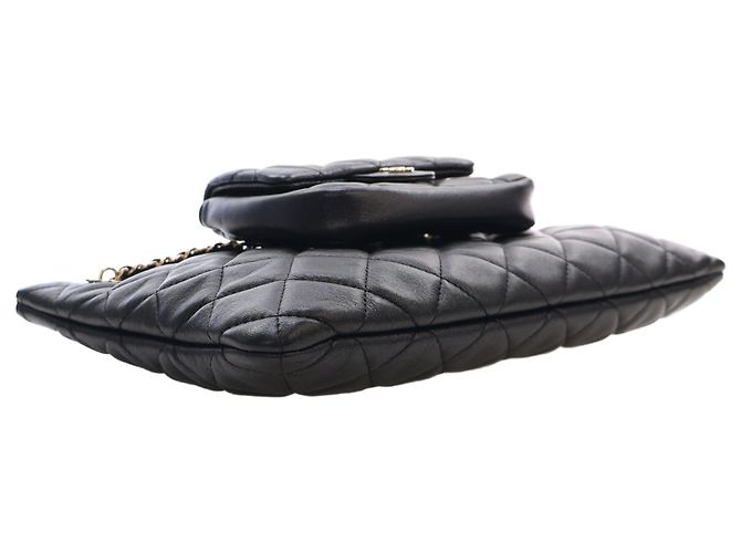 Bolsa Chanel preta em pele de cordeiro acolchoada CC com mini bolsa de aba Preto - vista 14