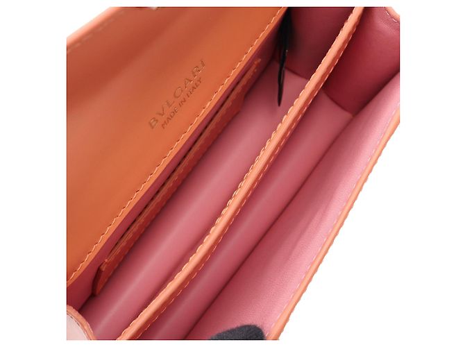 Bulgari Bvlgari Serpenti Forever Crossbody in vitello arancione - vista 3