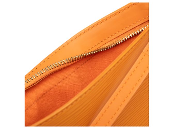 Louis Vuitton Orange Epi Sarvanga Arancione - vista 6