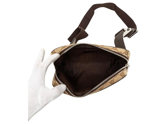 Borsetta a cintura Gucci in tela GG beige - vista 4