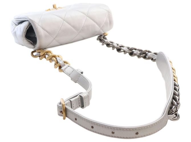 Chanel Silver Metallic Lambskin 19 Belt Bag Silvery - view 7