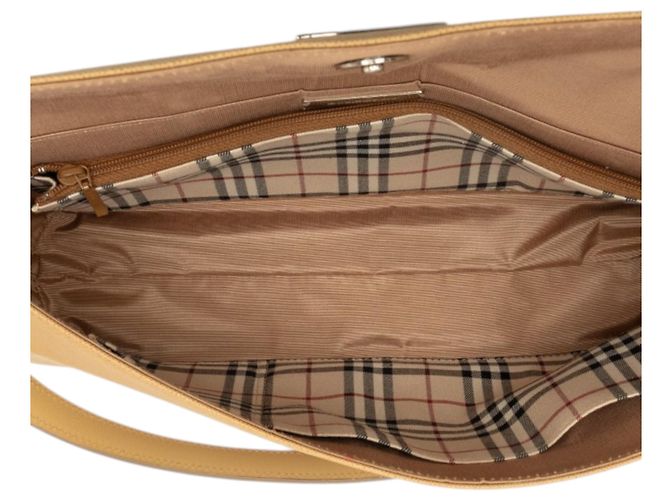 Bolsa de ombro com aba em couro bege Burberry - vista 4