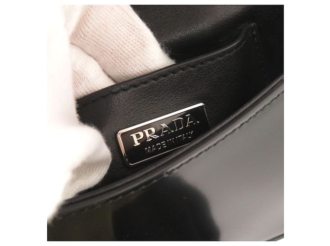 Borsa a tracolla Prada in pelle nera Nero - vista 9