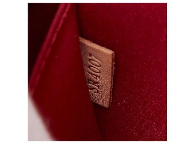 Bolso Louis Vuitton Monogram Vernis Roxbury Drive Roja - vista 13