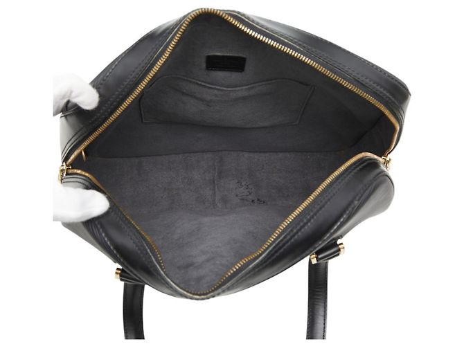 Bolsa de Ombro Louis Vuitton Epi Voltaire Preto - vista 8