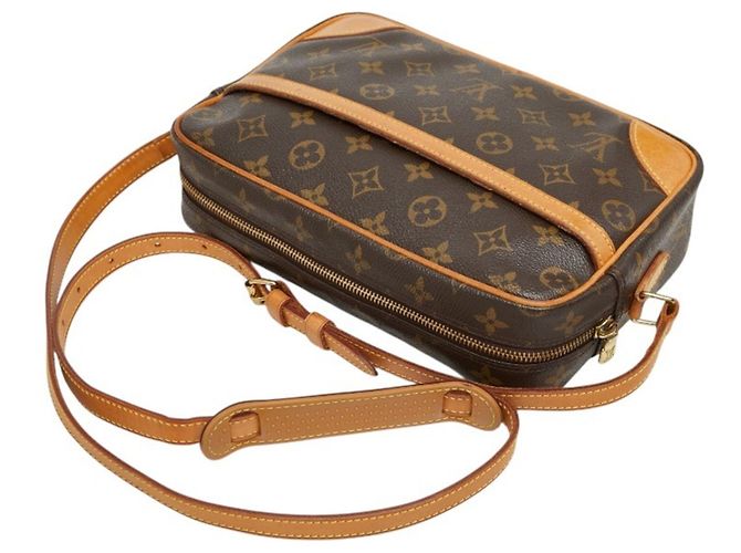 Borsa a tracolla Louis Vuitton Monogram Trocadero 27 Marrone - vista 8