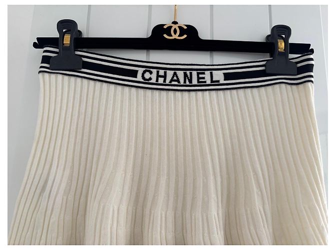 Saia plissada em algodão Chanel Preto Branco - vista 4