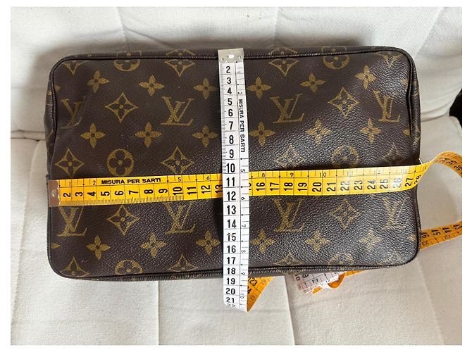 Louis Vuitton Neceser Monogram Canvas 28cm Castaño Monograma - vista 10
