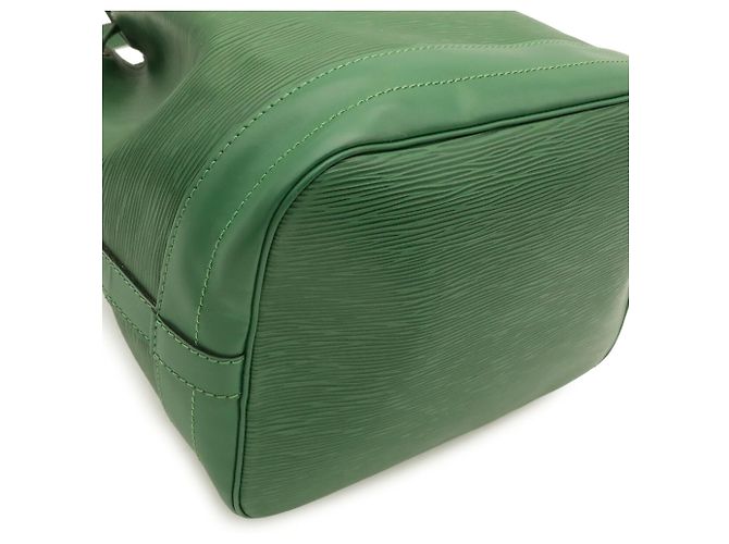 Louis Vuitton Epi Noe Schultertasche in Borneo Green - Ansicht 4