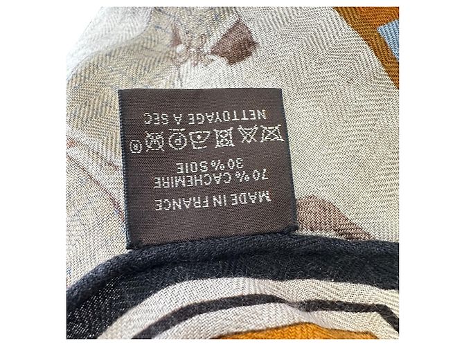 Foulard Hermès con stampa equina in cashmere multicolore - vista 3