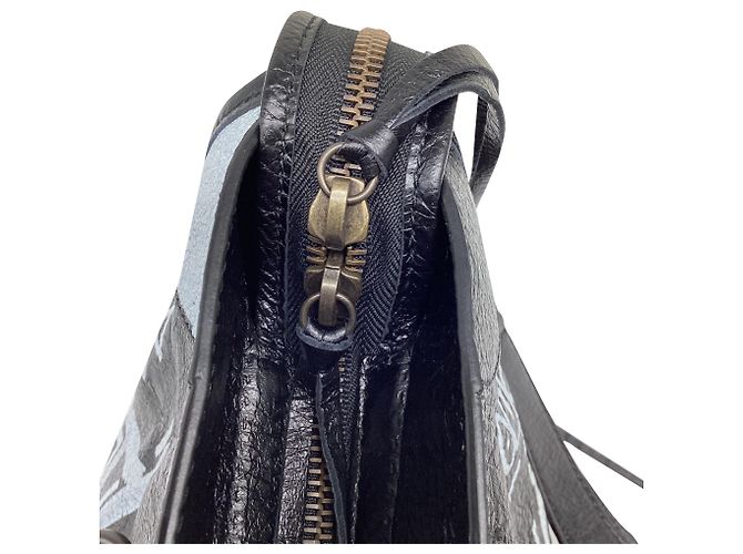 Borsa Balenciaga Medium City Graffiti in pelle d'agnello nera Nero - vista 13