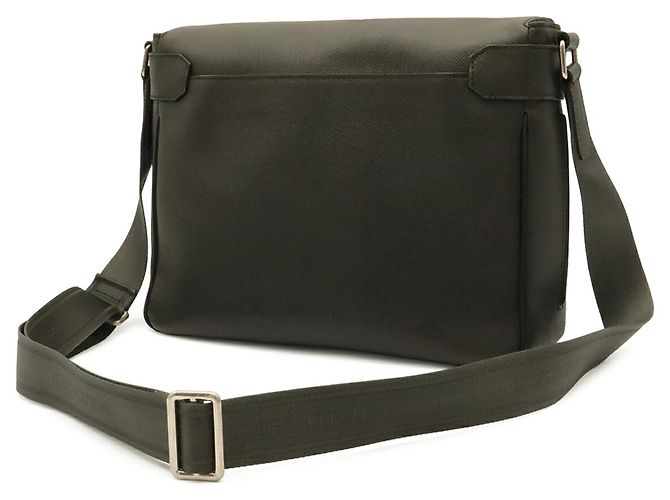 Borsa a tracolla Louis Vuitton Taiga Roman MM - vista 3