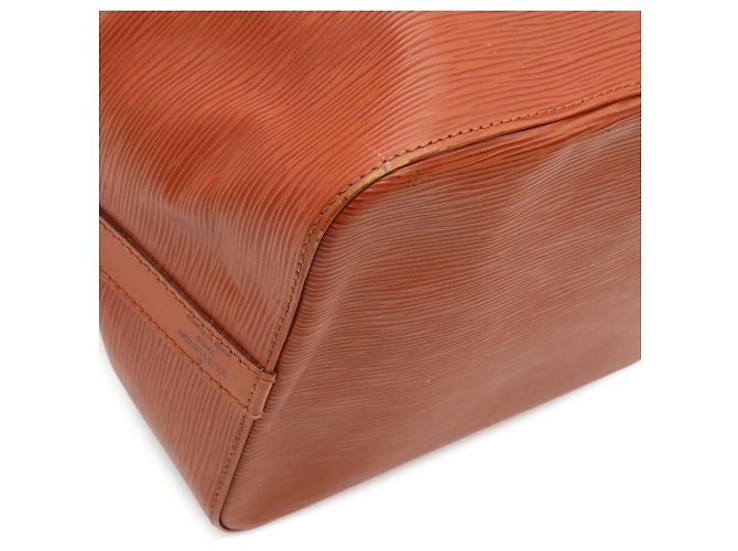 Noe Louis Vuitton Epi Petit Noé Schultertasche Braun - Ansicht 4