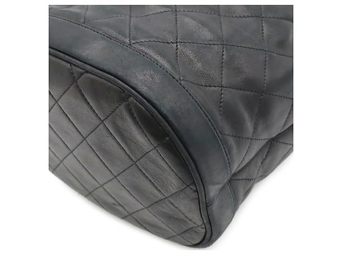 Bolsa de Ombro CHANEL Matelassé Preto - vista 4