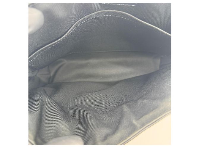 Louis Vuitton Daniel Messenger Damier Graphite PM Negro - vista 5