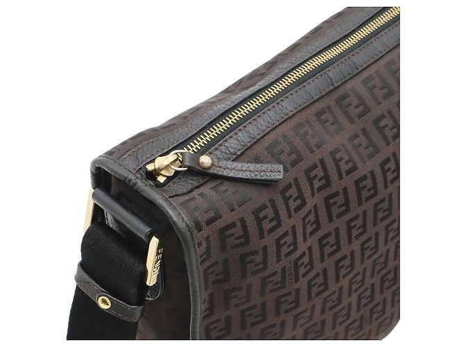 Borsa a tracolla Fendi Zucchino Nero Marrone scuro - vista 7