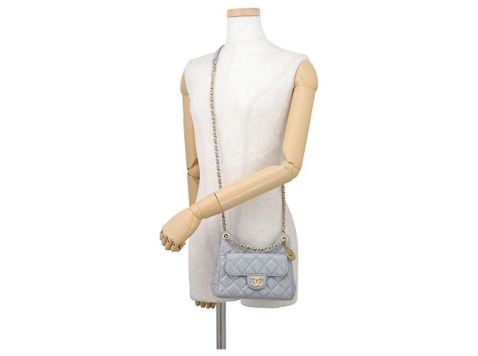 Bolsa de Ombro Chanel Matelasse com Corrente Marrom - vista 5