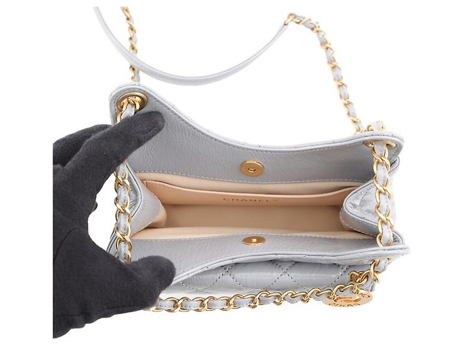 Bolsa de Ombro Chanel Matelasse com Corrente Marrom - vista 7