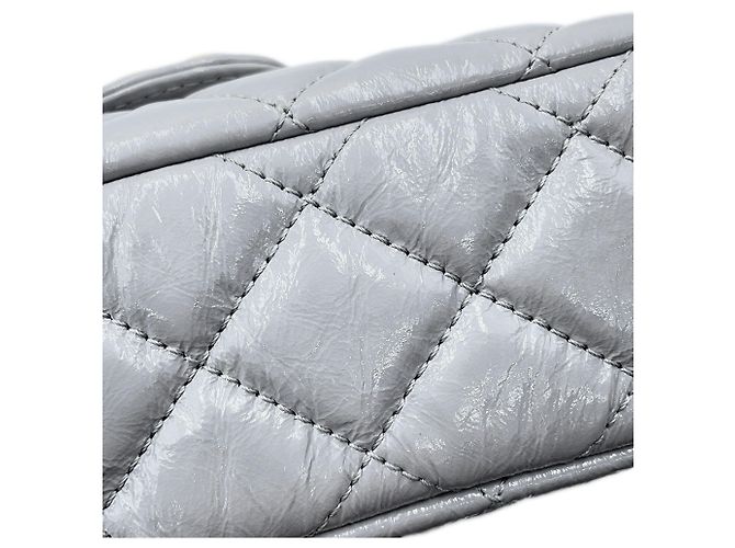 Bolsa de Ombro Chanel Matelasse com Corrente Marrom - vista 9