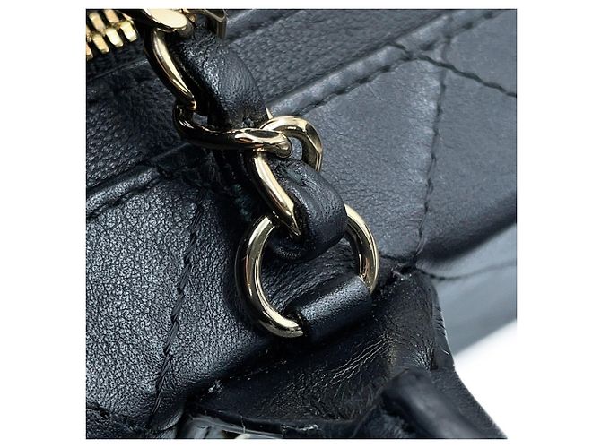 Vanity Bolsa Chanel Matelassé Black Preto - vista 14