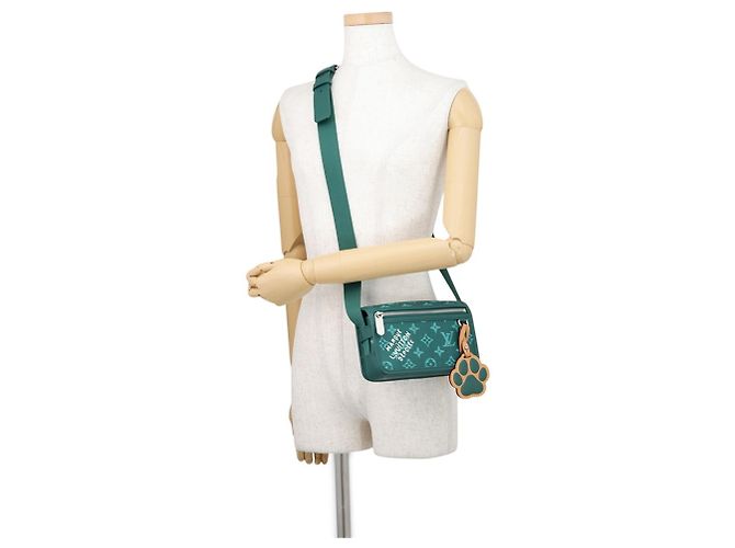Louis Vuitton Monogram Shoulder Bag Green - view 4