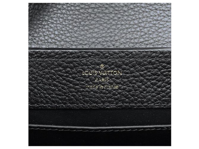 Borsa a tracolla Louis Vuitton Capucines MINI Nero - vista 16