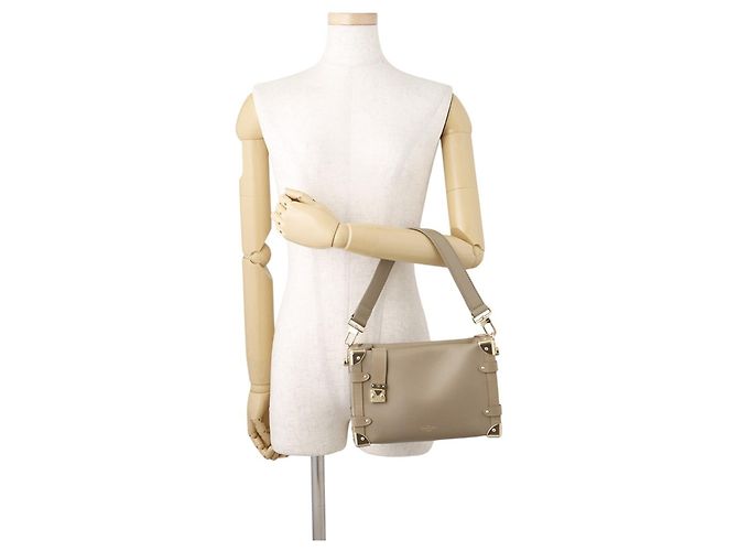 Borsa Louis Vuitton in pelle di vitello grana Taupe - vista 4