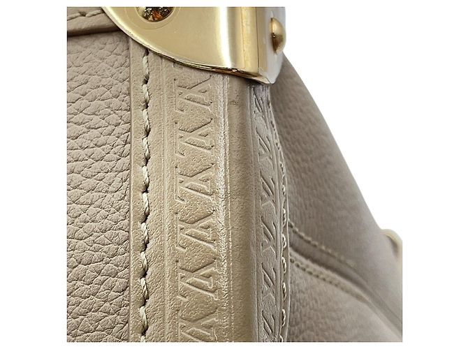 Borsa Louis Vuitton in pelle di vitello grana Taupe - vista 7