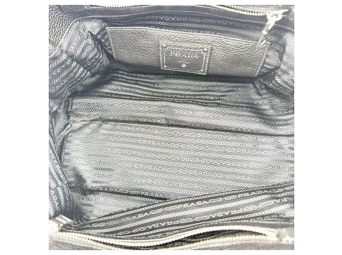Prada Front Pocket Wing Convertible Vitello Phenix Preto - vista 5