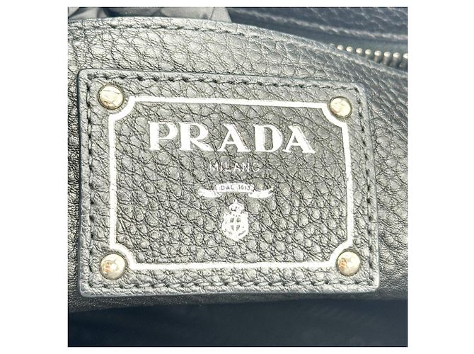 Prada Front Pocket Wing Convertible Vitello Phenix Preto - vista 6