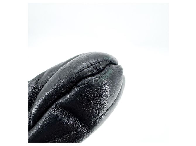 Autre Marque Saint Laurent Classic Monogram Wristlet Matelasse Chevron Leather Medium Preto - vista 7