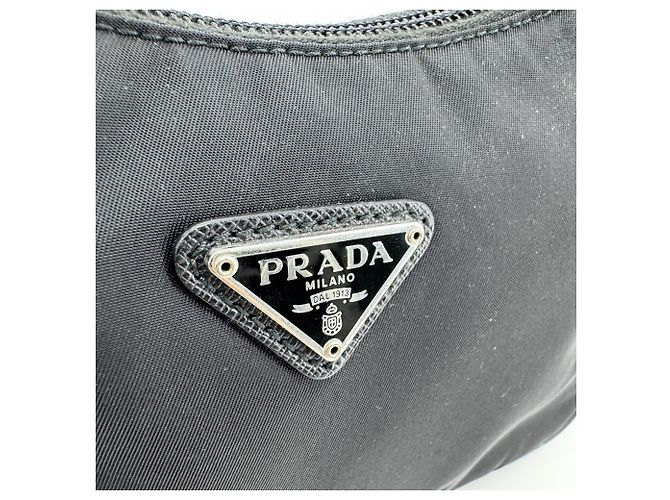Prada Re-Edition Velvet Mini Negro - vista 6