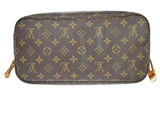 Louis Vuitton Neverfull Monogram Canvas MM Brown - view 3