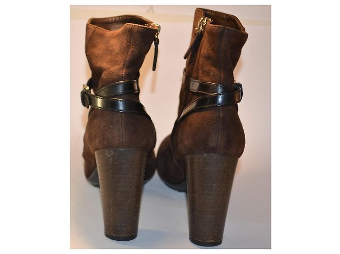 Tod's Botines de Ante Marrón con Correa Castaño - vista 4