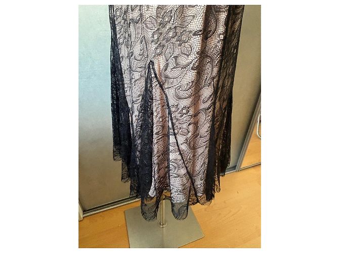 John Galliano Abito Lungo in Pizzo Nero e Nude Beige - vista 12