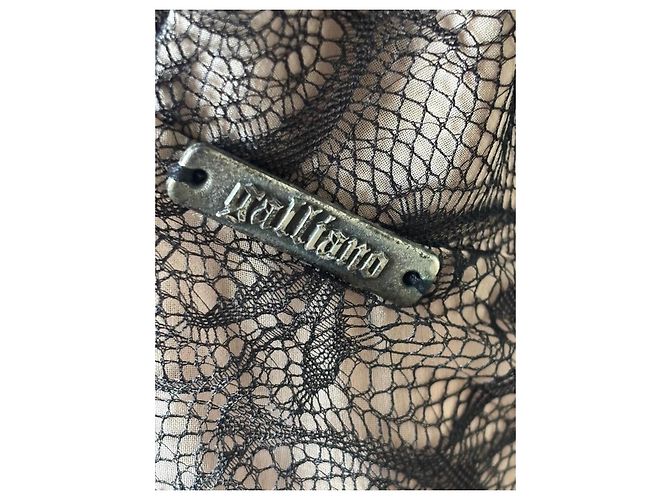John Galliano Abito Lungo in Pizzo Nero e Nude Beige - vista 5