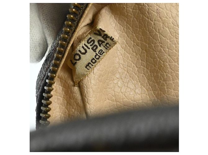 Louis Vuitton Trousse Toiletry Monogram Canvas 23 Castaño - vista 5