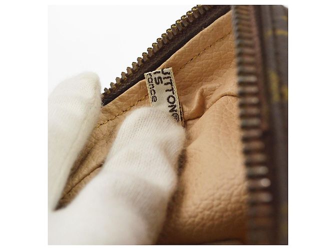 Louis Vuitton Trousse Toiletry Monogram Canvas 28 Castaño - vista 5