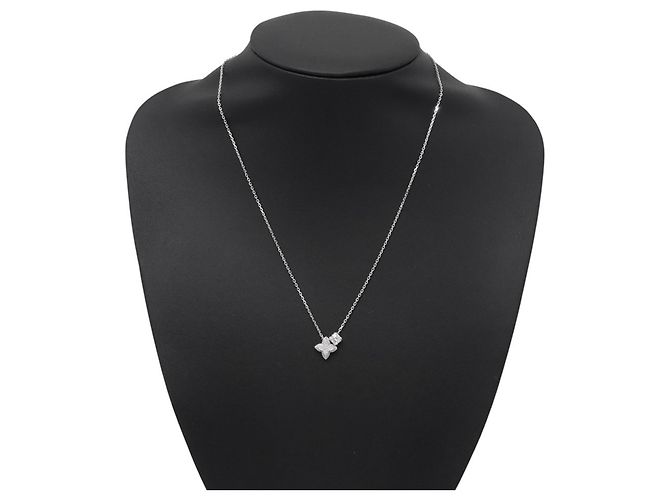 Colar com pingente Louis Vuitton em ouro branco 18K e diamantes - vista 4