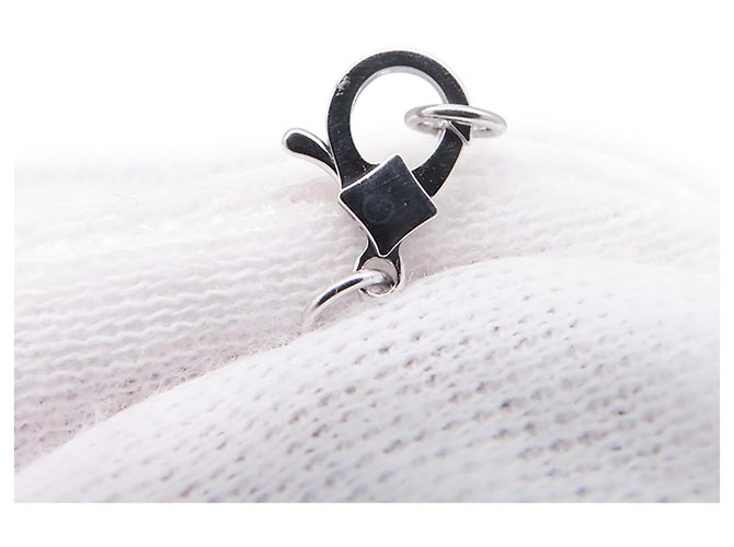 Colar com pingente Louis Vuitton em ouro branco 18K e diamantes - vista 8