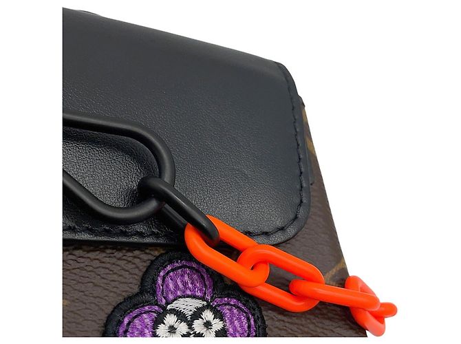Borsa a tracolla Louis Vuitton Monogram LV Friend Steamer XS Nero - vista 7