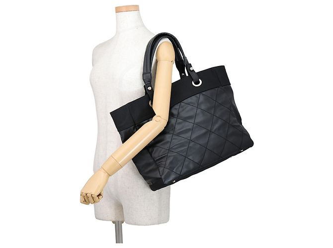 Chanel Matelassé Paris Biarritz Tote MM Nero - vista 4