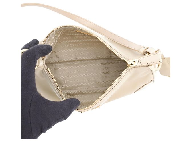 Sac à épaule Prada Triangle en nylon Beige - vue 5