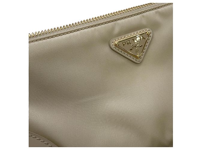 Sac à épaule Prada Triangle en nylon Beige - vue 7