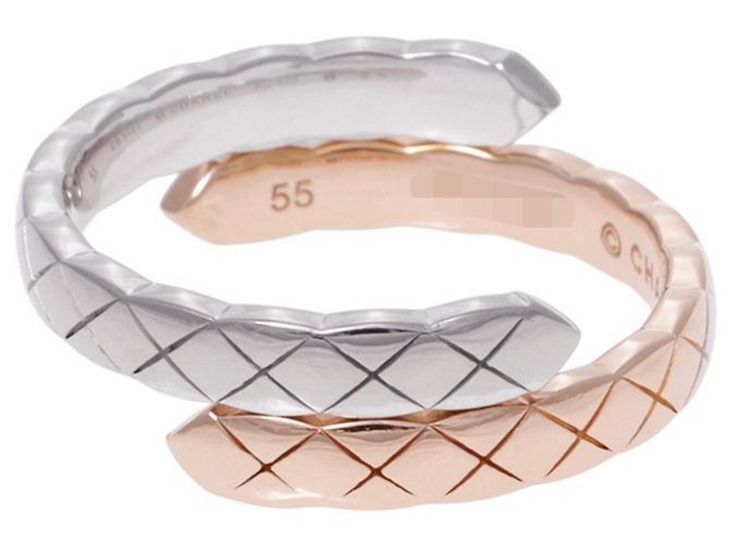 Anillo banda de la colección Chanel Coco Crush - vista 3