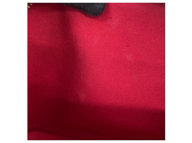 Sac à main Louis Vuitton Monogram Vernis Alma BB Rouge - vue 13