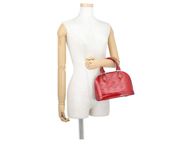 Sac à main Louis Vuitton Monogram Vernis Alma BB Rouge - vue 4
